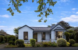 6 Queen Street, Mosgiel