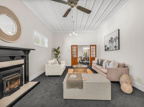 702 Avenue Road West, Saint Leonards