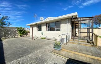 2/452 Harewood Road, Harewood