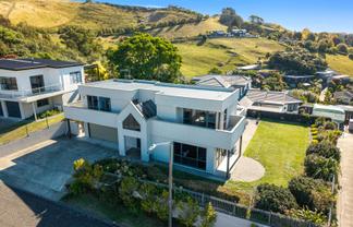 84 Churchill Drive, Taradale