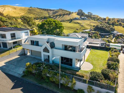 84 Churchill Drive, Taradale
