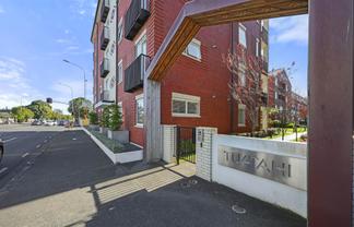 104/1B Soljak Place, Mount Albert