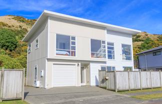 15 Comber Place, Johnsonville