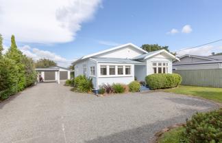 82 Harrison Street East, Featherston