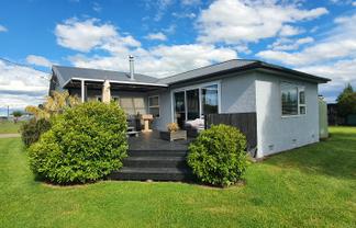 17 Roberts Road, Winton Surrounds
