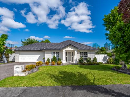 19 Trovare Place, Golflands