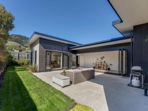 23 Pine Crest Drive, Richmond