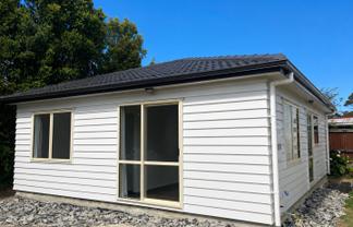 5A Bolton Place, Otara