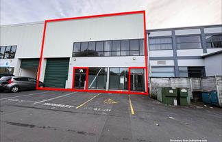 533M² WAREHOUSE, SHOWROOM, AND OFFICE
