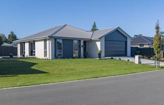 17 Foster Place, Amberley