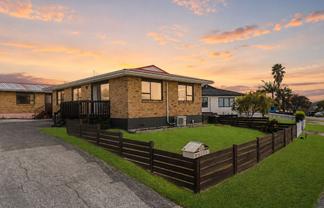 44A Edgewater Parade, WAIUKU