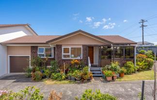 1574 Dominion Road Extension, Mount Roskill