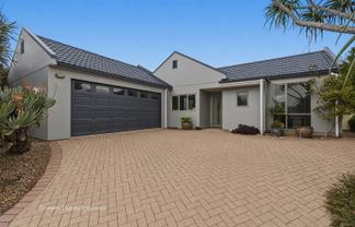 250 Castlewold Drive, Bethlehem