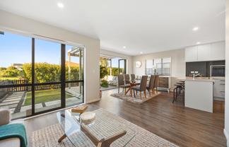 21 Irving Place, Hobsonville