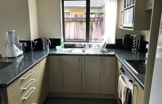 5B Raphoe Rd, Flat Bush