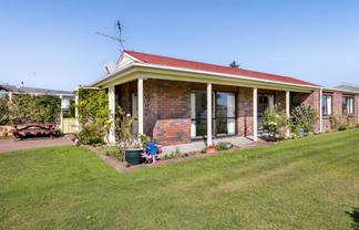 21 Robson Street, NORMANBY