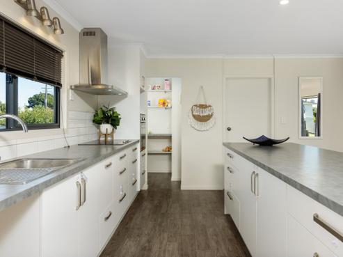 1 Harrisfield Drive, Hairini