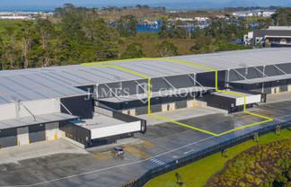 Auckland Airport Warehouse | Racking Available