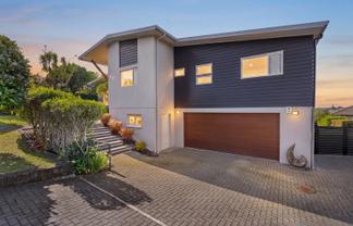 60 Chesterfield Way, Orewa