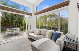 60 Chesterfield Way, Orewa