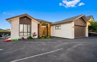 58 Twin Parks Rise, Papakura
