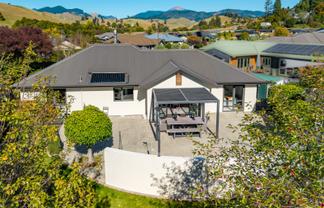 2 McCrae Street, Wakefield