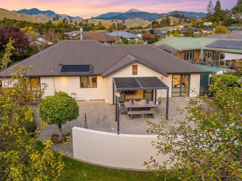 2 Mccrae Street, Wakefield