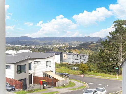 21 Mamuku Drive, Massey