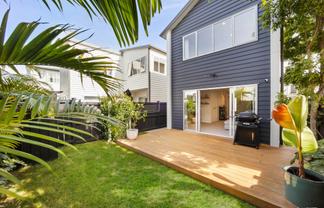 9 Silvereye Road, Hobsonville