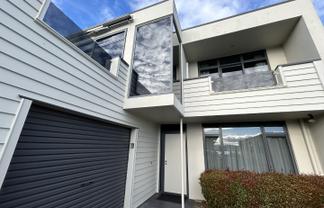 2/57 Arrowsmith Avenue, Waipahihi