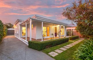 17 Martin Avenue, Beckenham