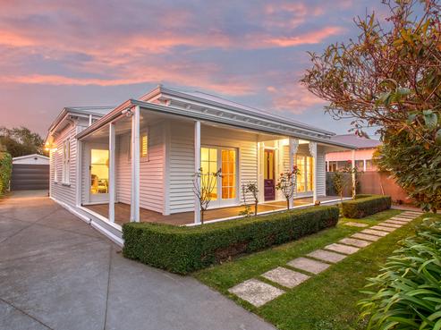 17 Martin Avenue, Beckenham
