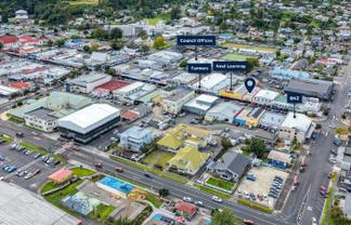 High profile retail location with holding yield