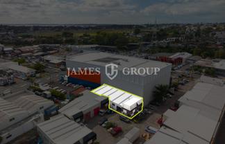 FUNCTIONAL NEW LYNN WAREHOUSE + 6 CARPARKS