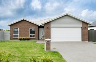 35 Arihi Crescent, Frimley