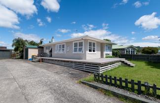 3 Nairn Road, Mangakakahi
