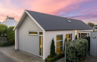 6 Adams Lane, Springlands