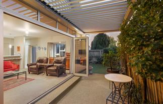 6 Adams Lane, Springlands