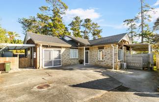 187 Burswood Drive, Botany Downs