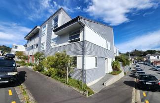 1/24 Princess Terrace, Newtown