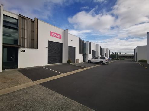 23/3 Oracle Drive, Albany