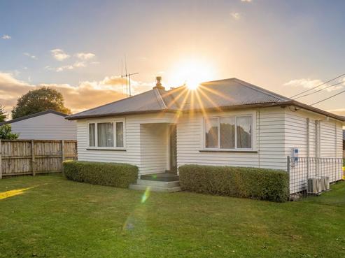 68 Shelley Street, Leamington