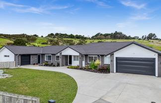 13 Otaota Way, Flat Bush