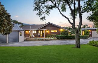 92 Estuary View Road, Waiau Pa