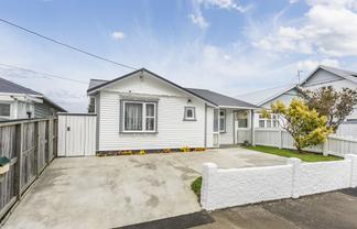 94 Endeavour Street, Lyall Bay
