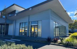 Mezzanine Retail for Lease