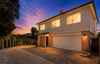 8 Dapple Place, Flat Bush
