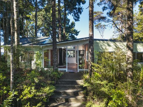 136 Opanuku Road, Henderson Valley