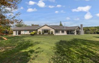 1068 Queen Street, Levin