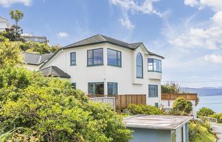 156 Nevay Road, Karaka Bays